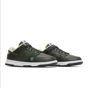 Nike Dunk Low LX "Avocado" DM7606-300 NEW